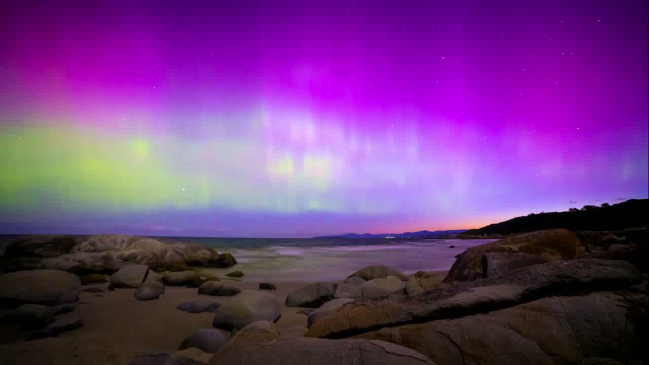 12 10 2025 Aurora Timelape