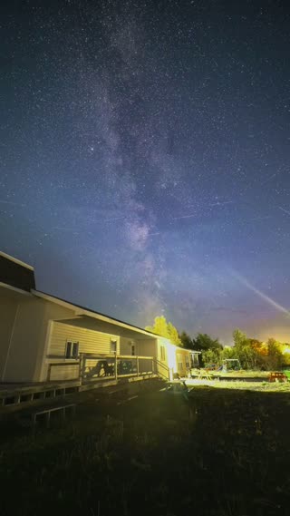 Glovertown Milky Way and Airglow frame 4